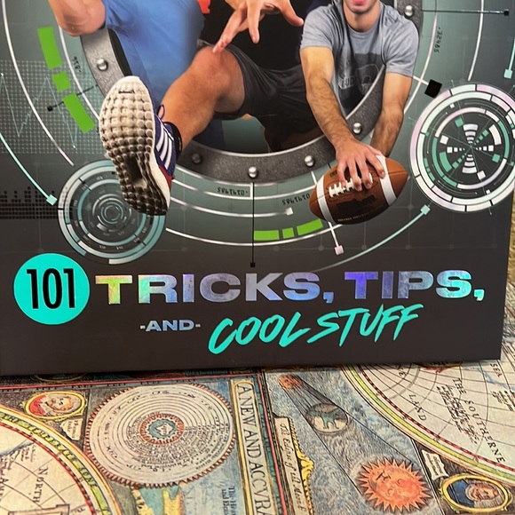 NWT Tommy Nelson 101 tricks , Tips, & Cool stuff - Dude Fan Book - Picture 2 of 11